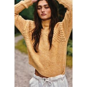Free People Bradley Pullover Camel Heather Turtleneck Sweater. Size Small